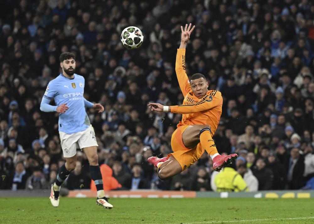 形成鮮明對 形成鮮明對